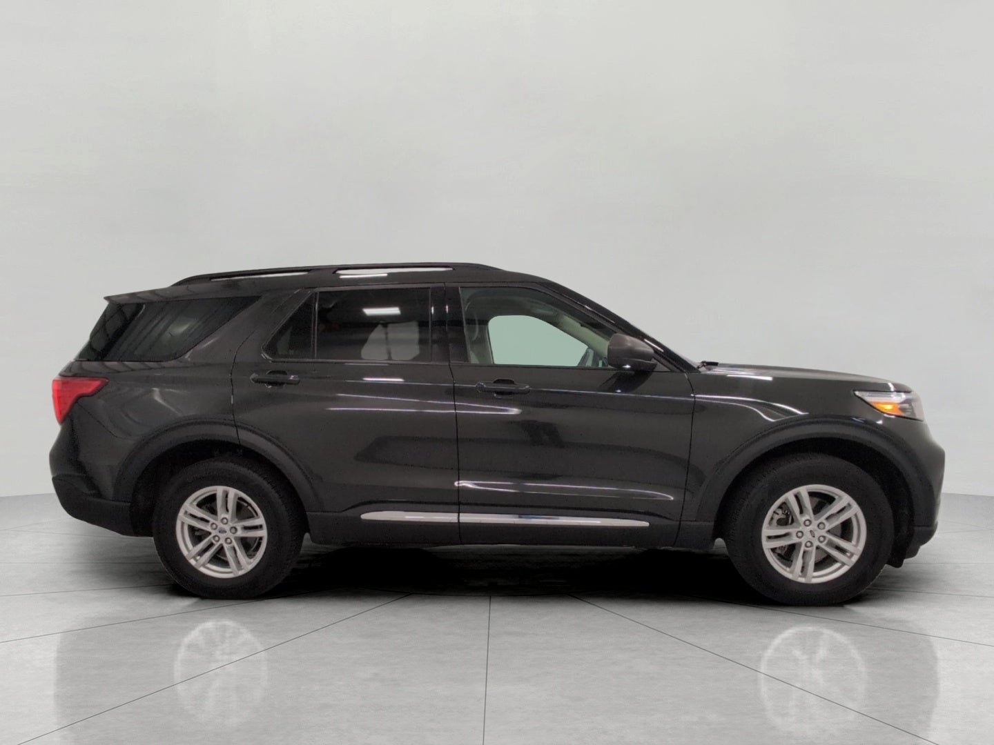 2023 Ford Explorer XLT 4WD