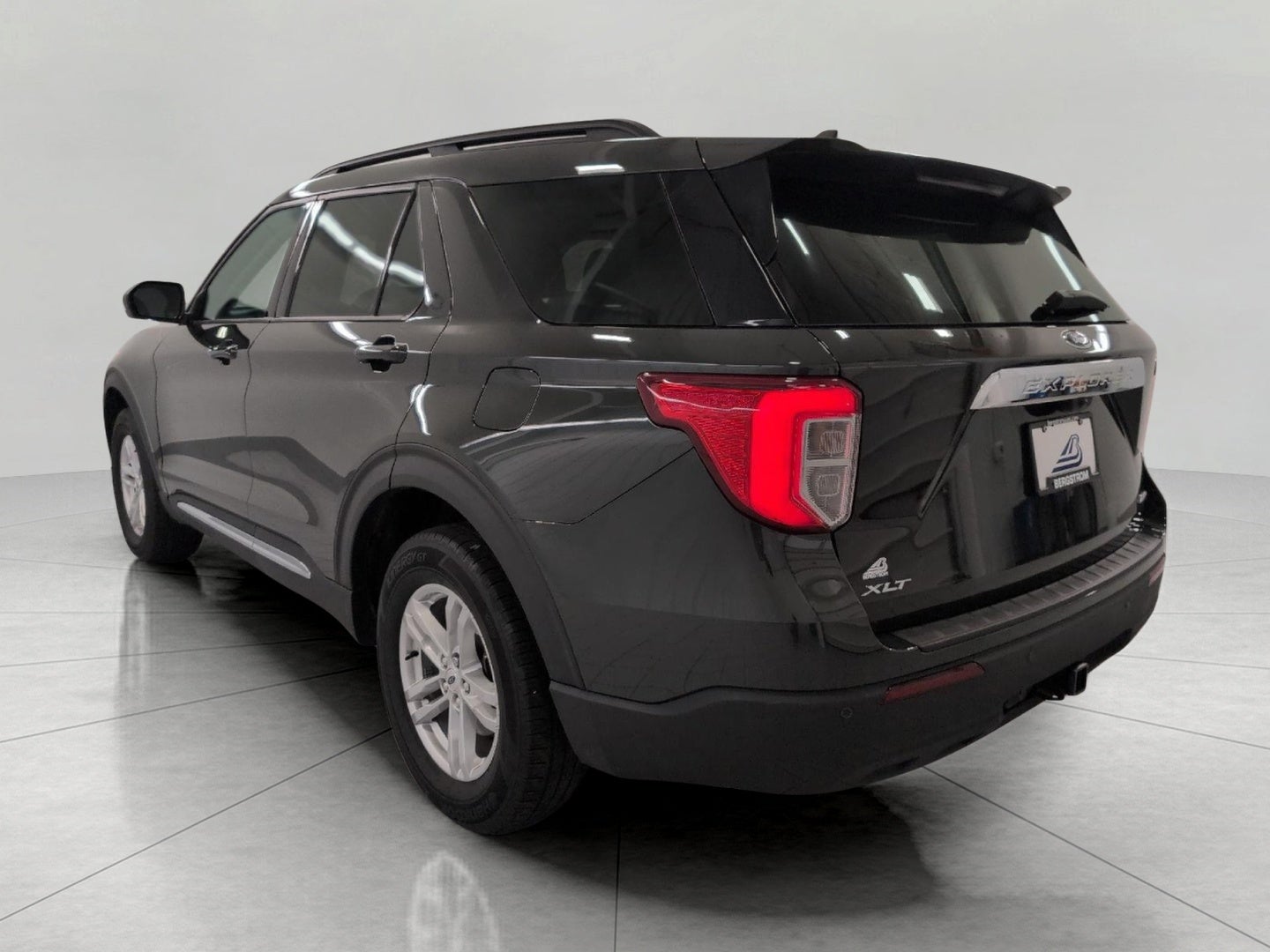 2023 Ford Explorer XLT 4WD