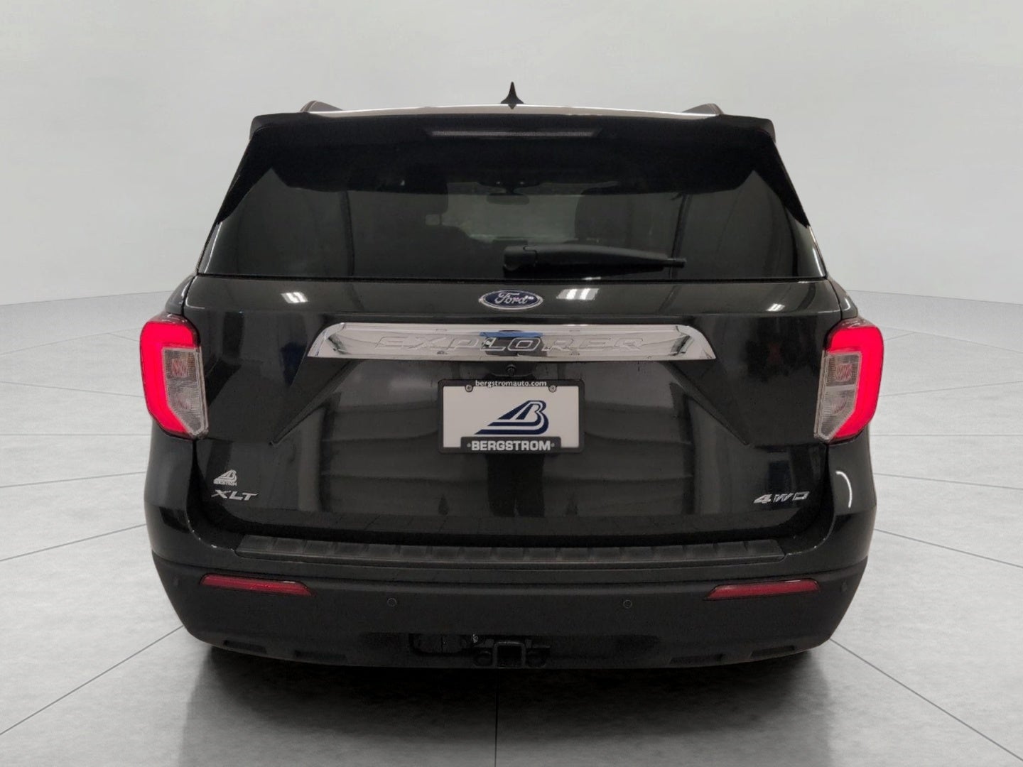 2023 Ford Explorer XLT 4WD