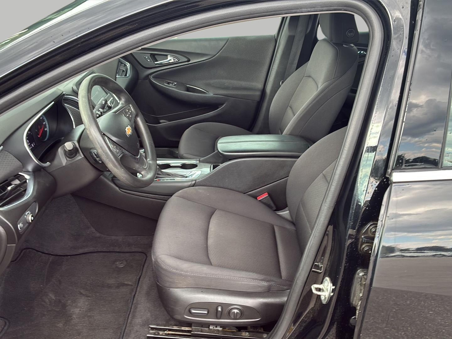 2016 Chevrolet Malibu 4dr Sdn LT w/1LT