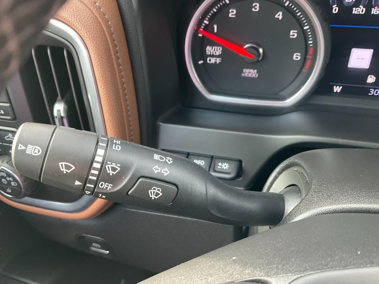 2020 Chevrolet Silverado 1500 4WD Crew Cab 147 High Country