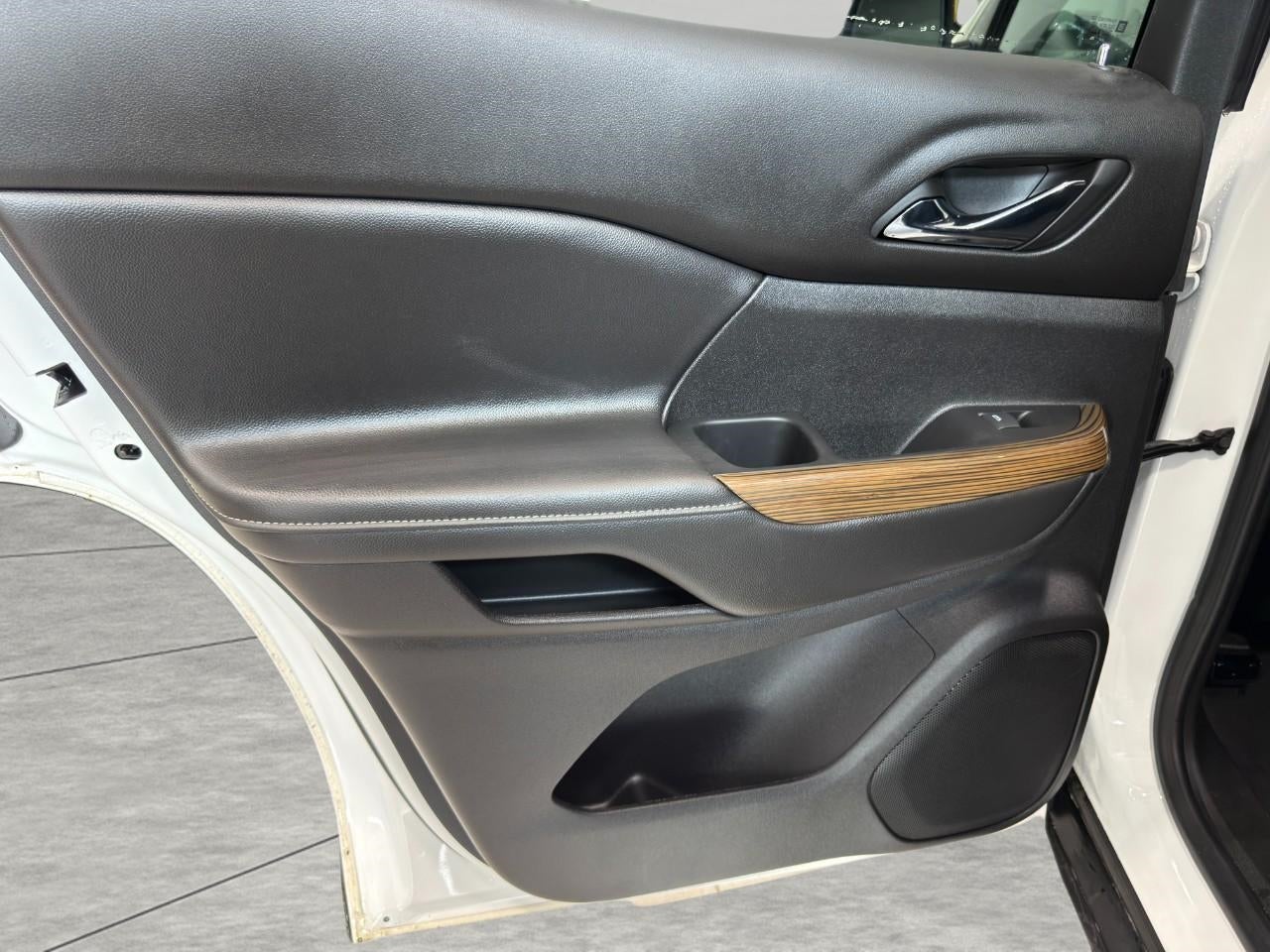 2023 GMC Acadia AWD 4dr SLE