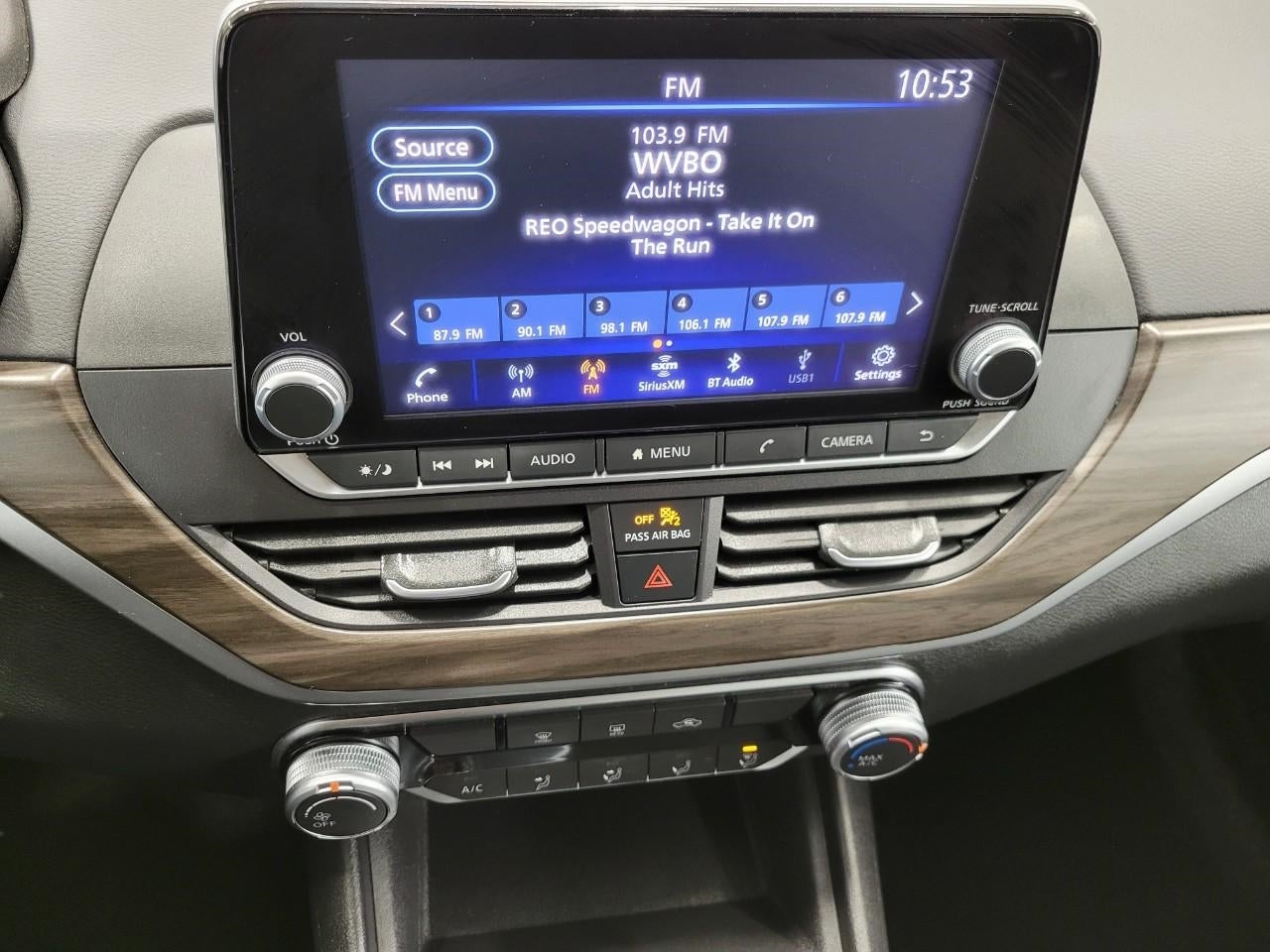 2025 Nissan Altima SV FWD