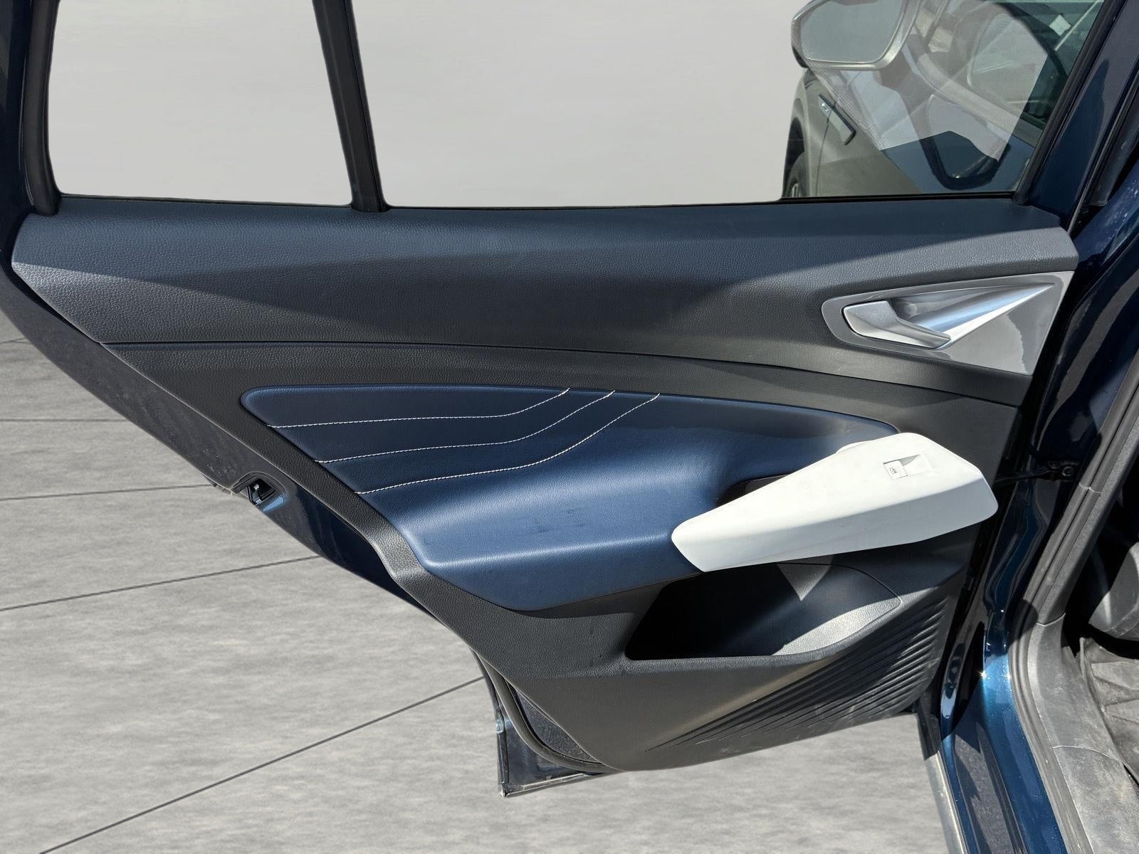 2023 Volkswagen ID.4 Pro S Plus AWD w/SK On Battery