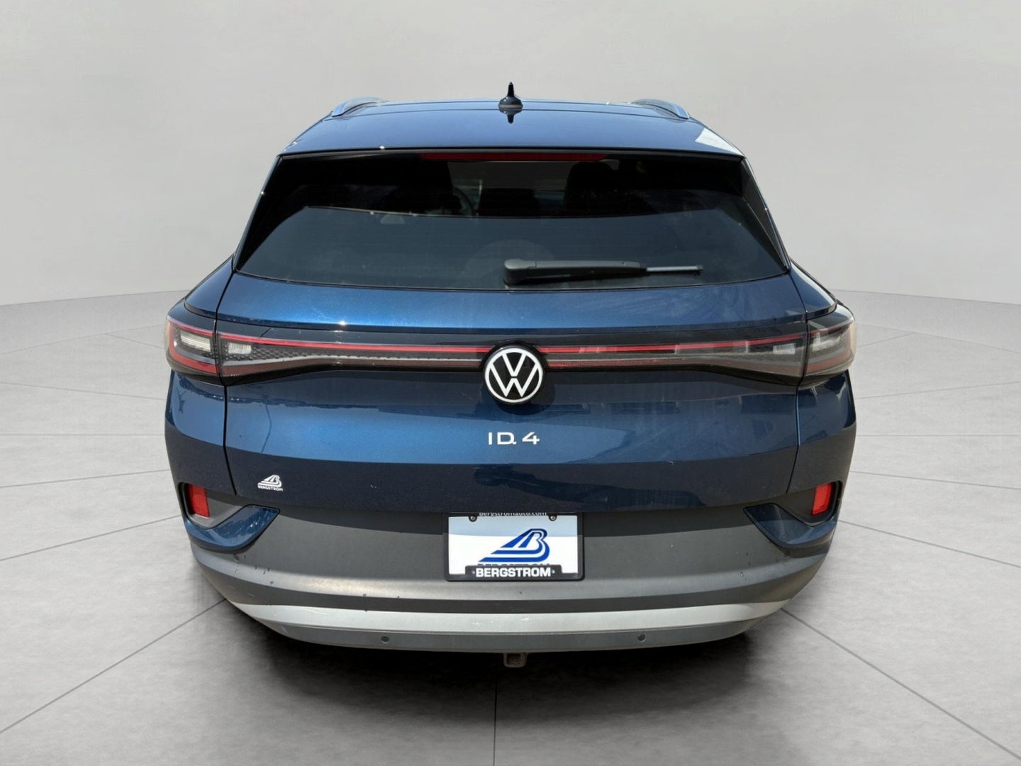 2023 Volkswagen ID.4 Pro S Plus AWD w/SK On Battery