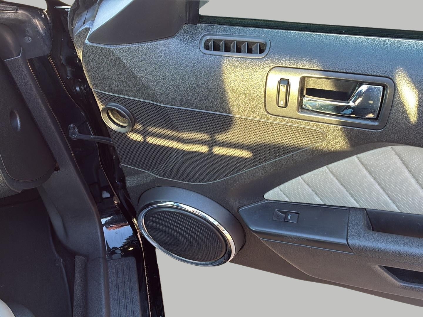 2013 Ford Mustang 2dr Conv V6 Premium