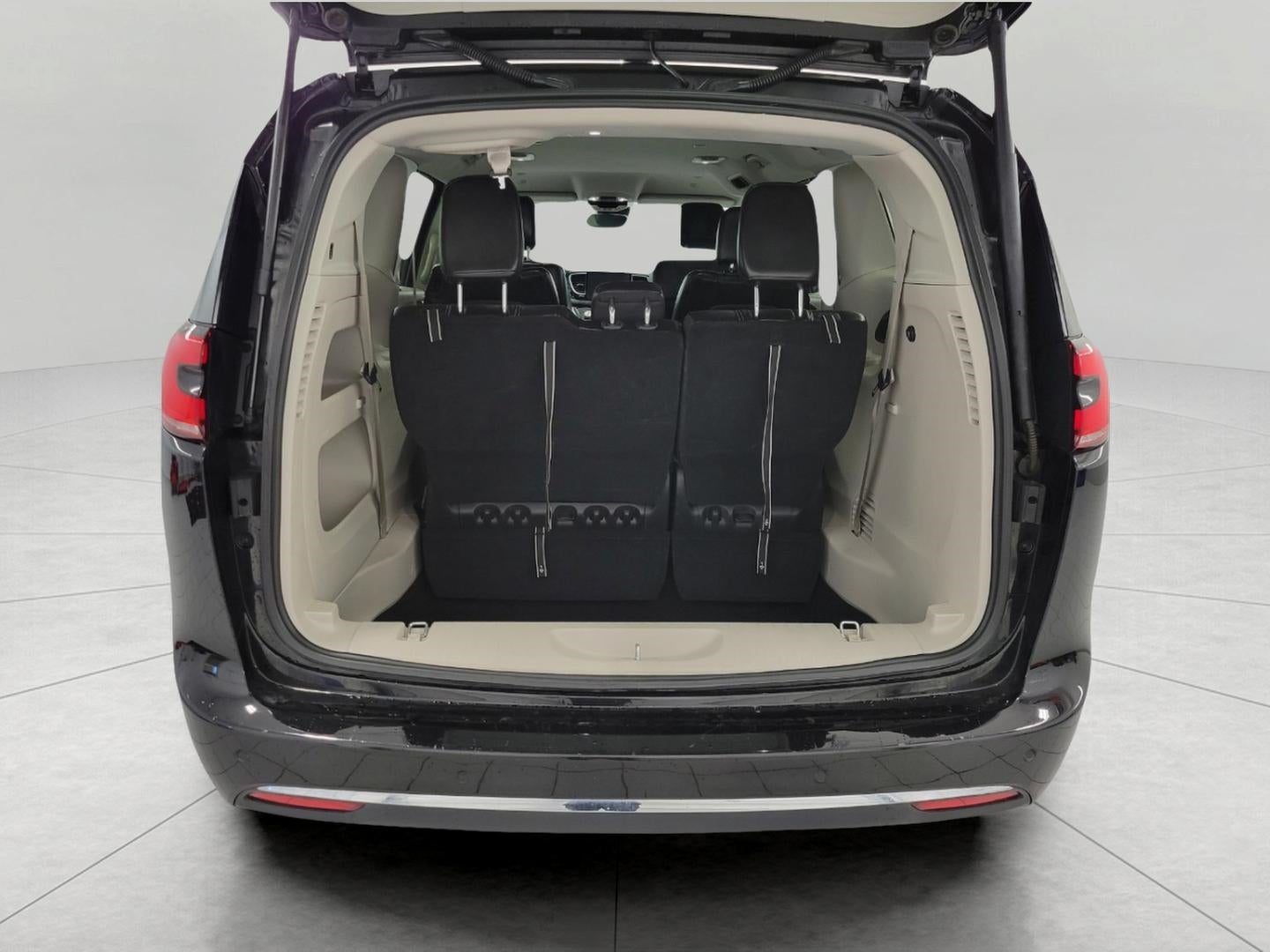 2024 Chrysler Pacifica Touring L FWD