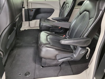 2024 Chrysler Pacifica Touring L FWD