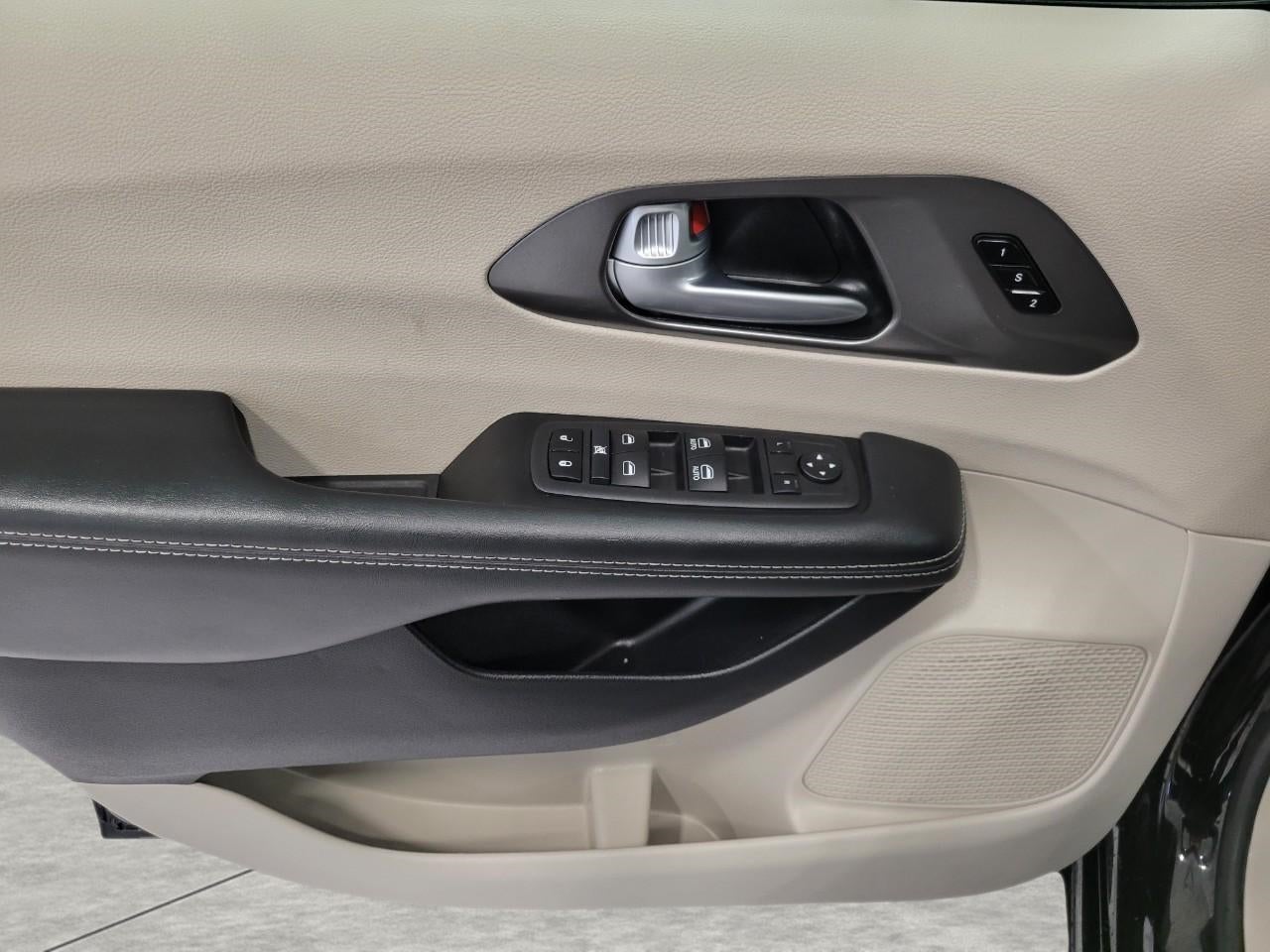 2024 Chrysler Pacifica Touring L FWD