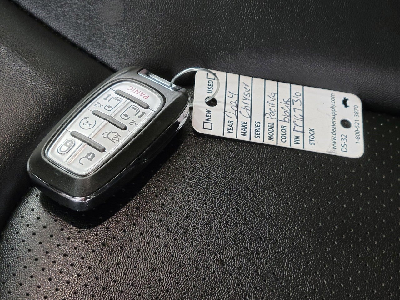 2024 Chrysler Pacifica Touring L FWD