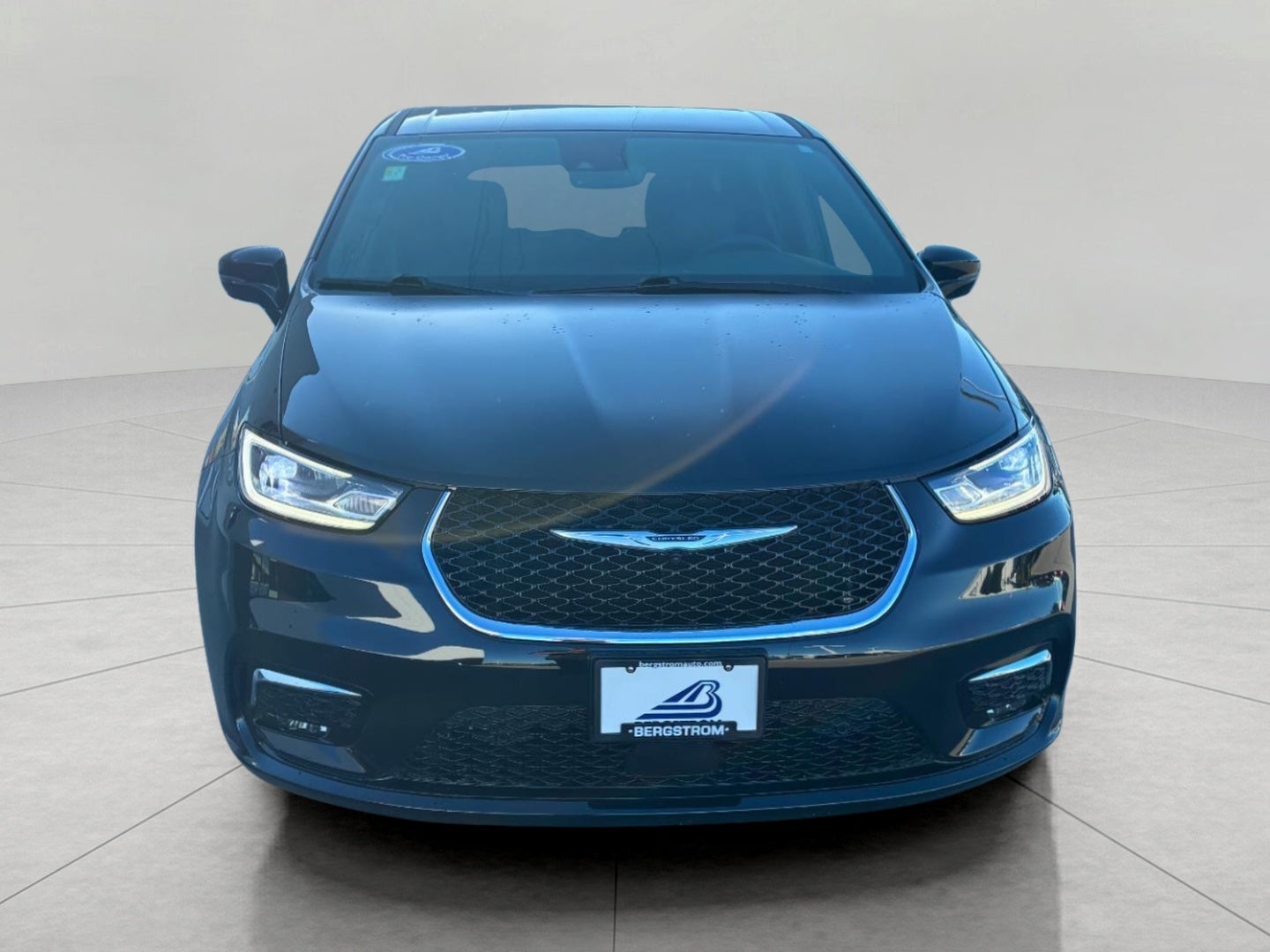 2025 Chrysler Pacifica Hybrid Select FWD