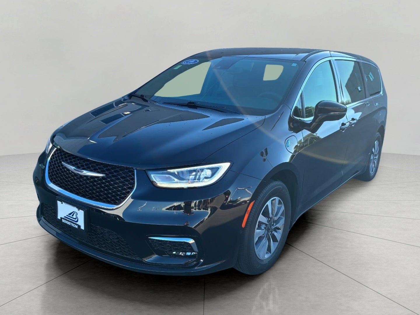 2025 Chrysler Pacifica Hybrid Select FWD