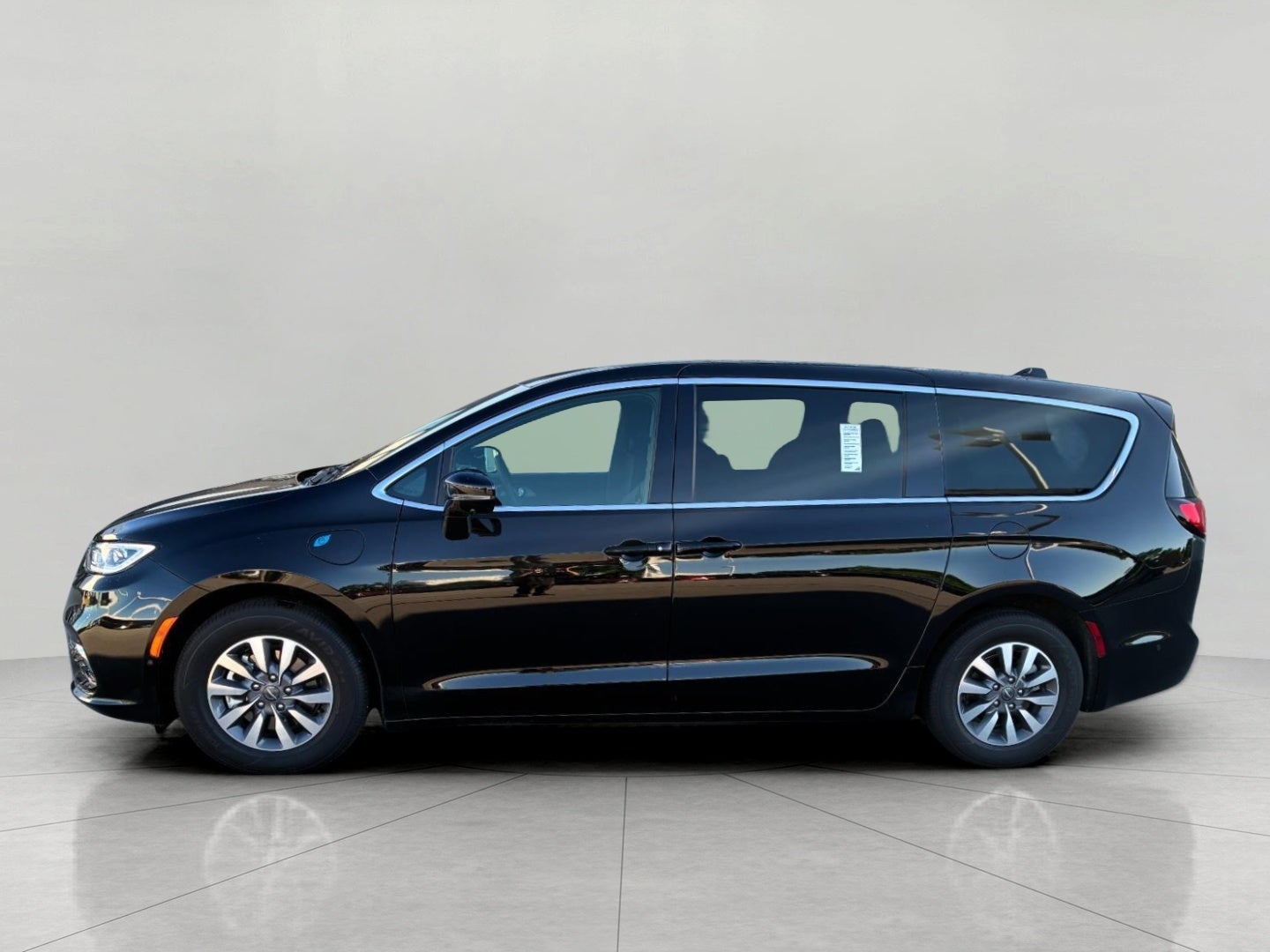 2025 Chrysler Pacifica Hybrid Select FWD