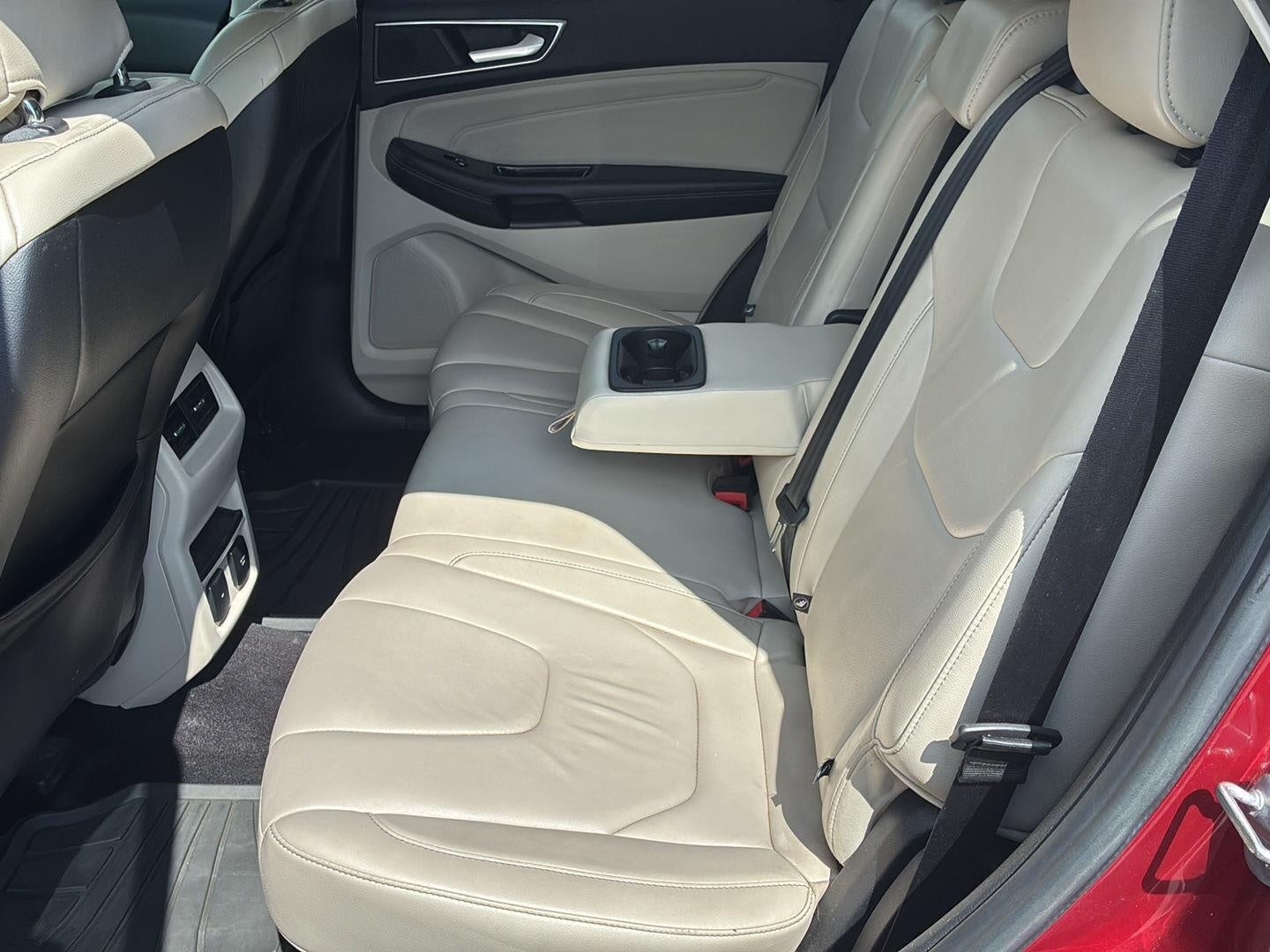 2017 Ford Edge Titanium FWD