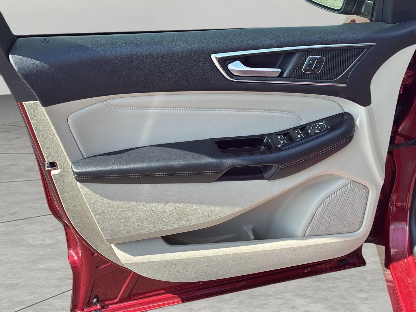 2017 Ford Edge Titanium FWD