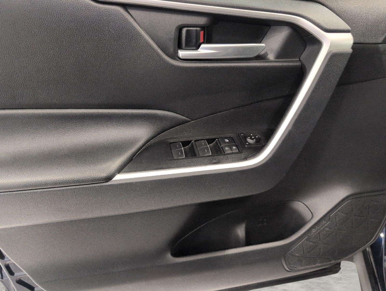 2025 Toyota RAV4 XLE AWD