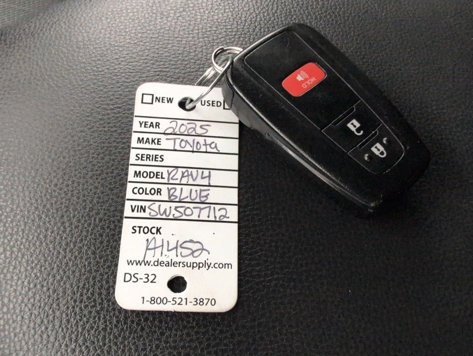 2025 Toyota RAV4 XLE AWD