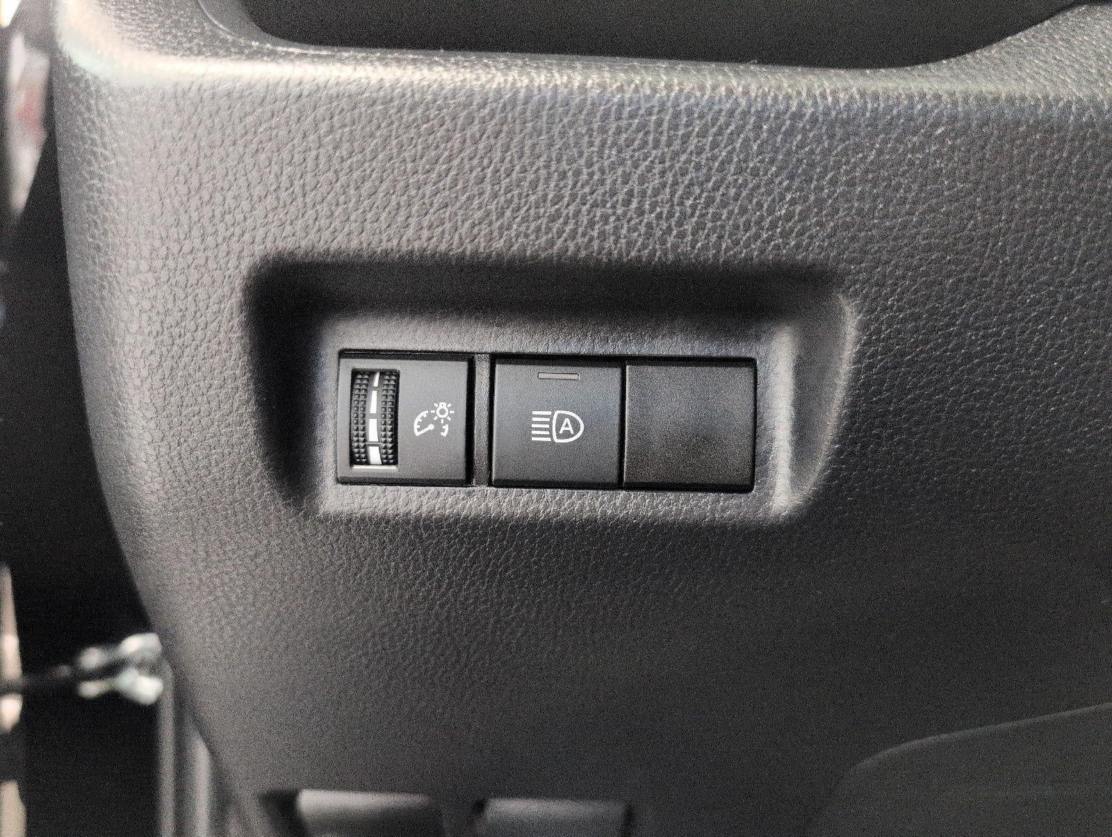 2025 Toyota RAV4 XLE AWD