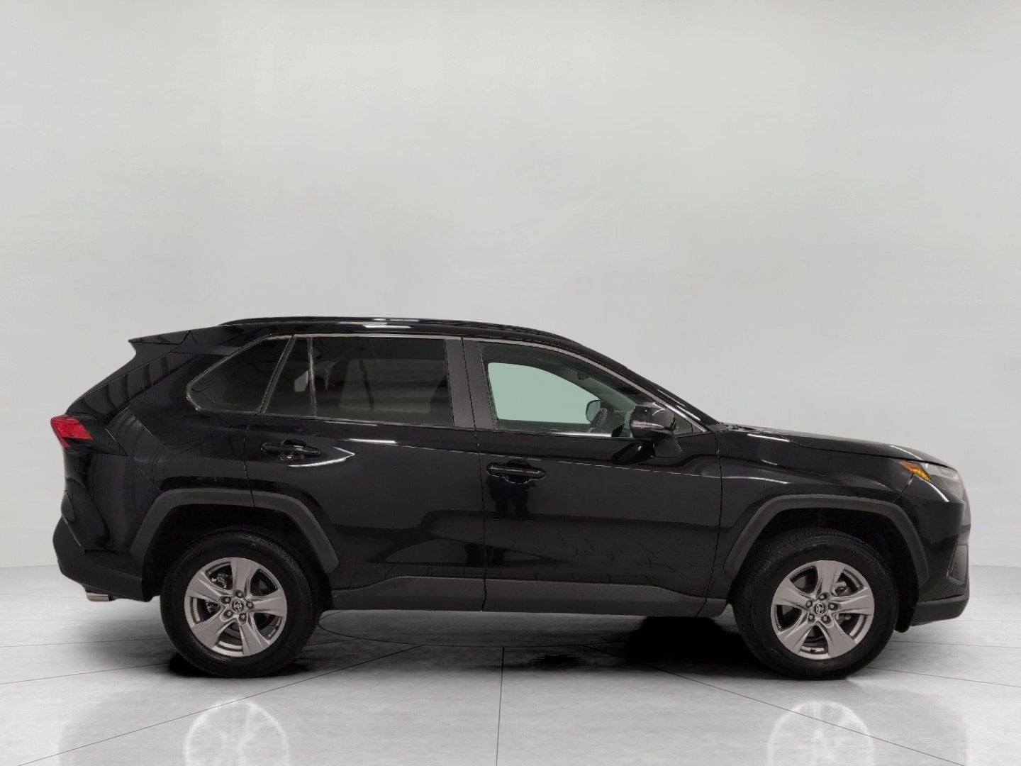 2025 Toyota RAV4 XLE AWD
