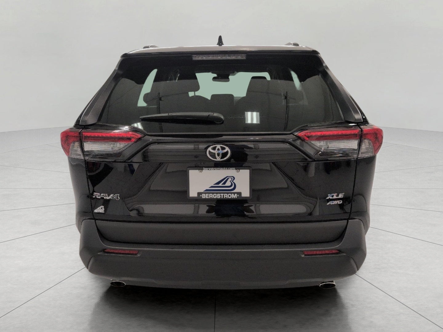 2025 Toyota RAV4 XLE AWD
