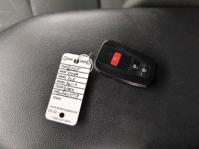 2025 Toyota RAV4 XLE AWD