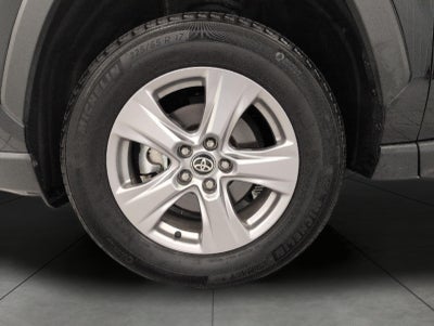 2025 Toyota RAV4 XLE AWD