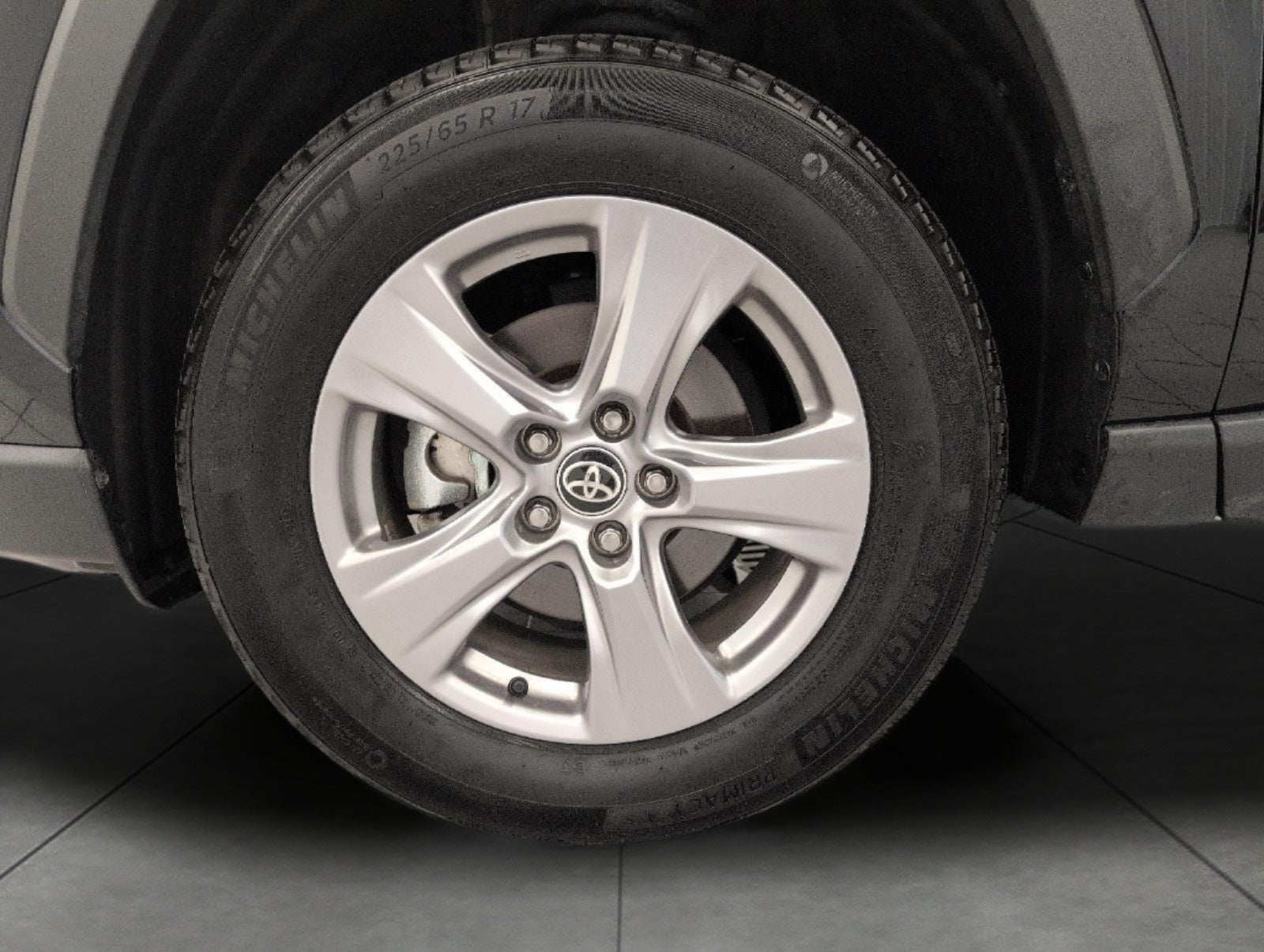 2025 Toyota RAV4 XLE AWD