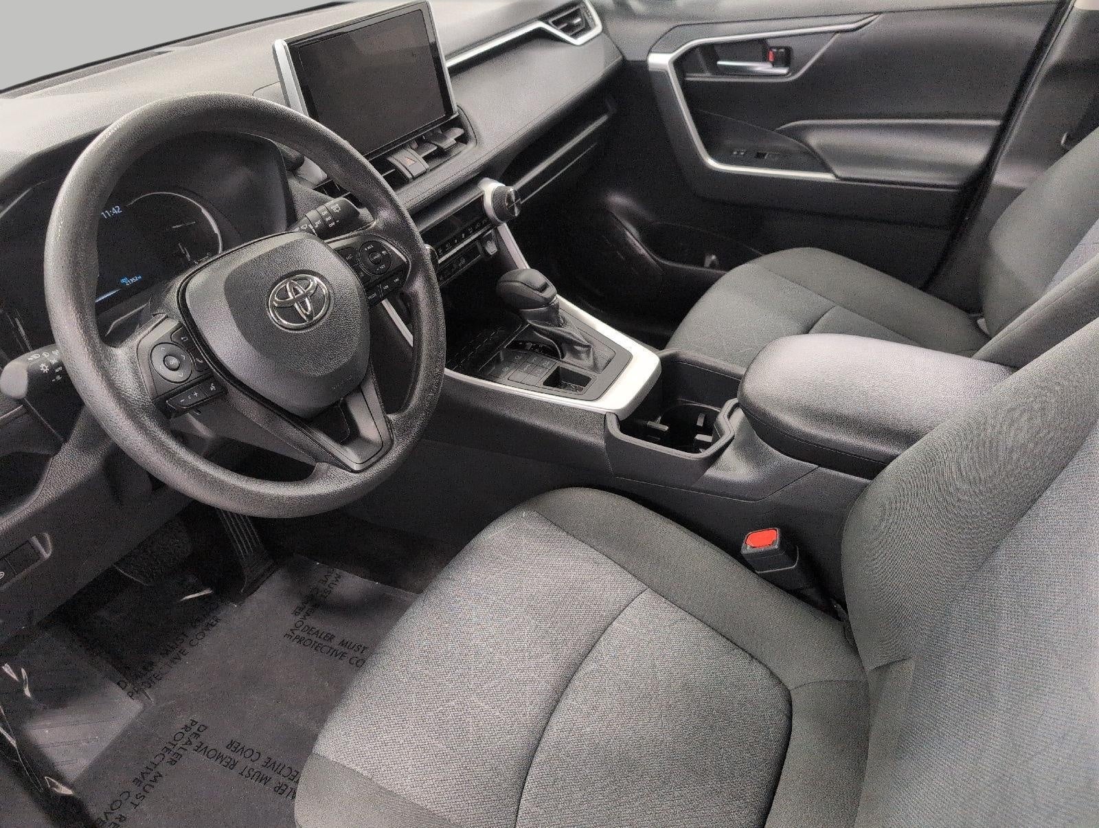 2025 Toyota RAV4 XLE AWD