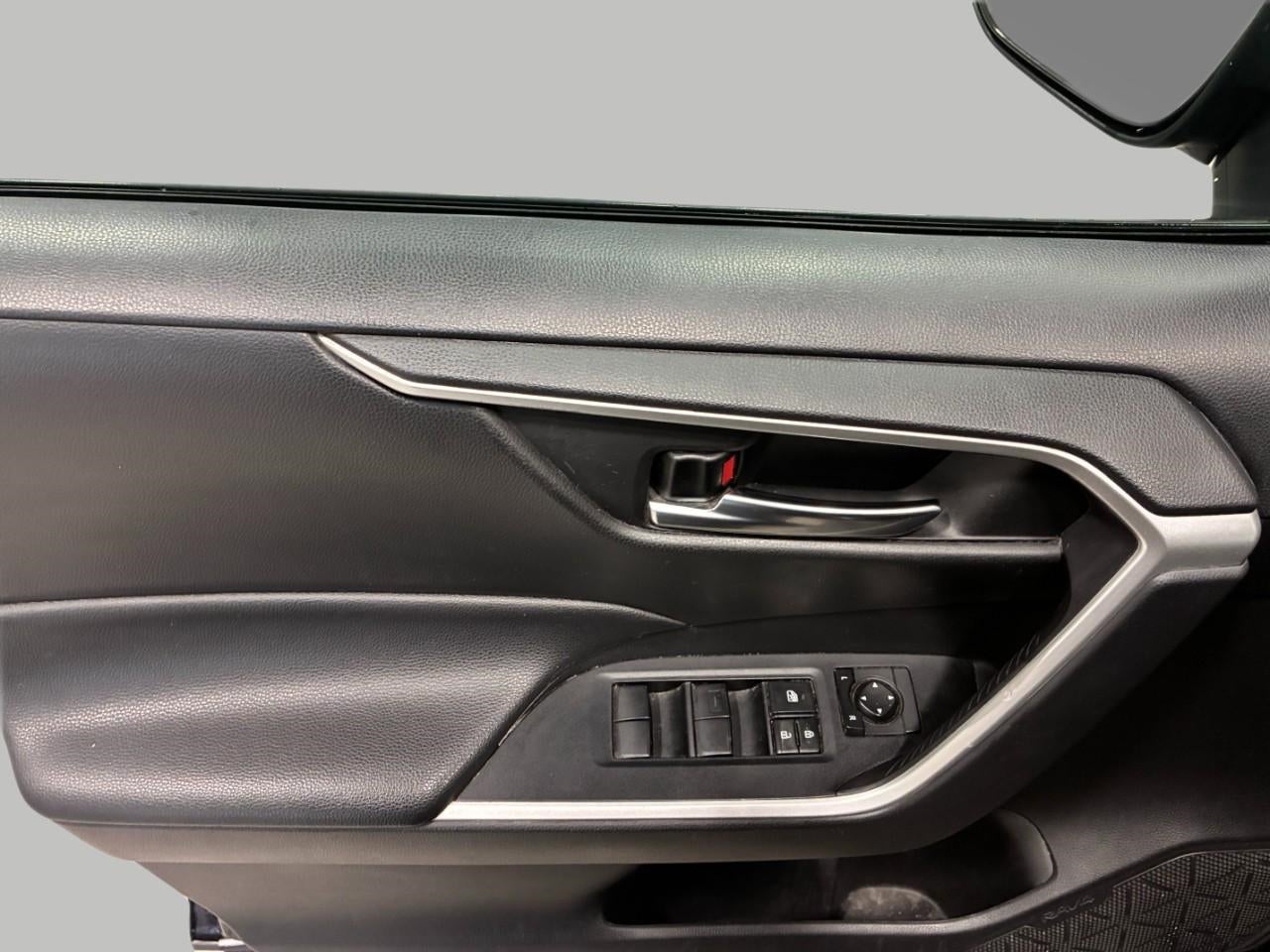 2020 Toyota RAV4 Hybrid XLE AWD