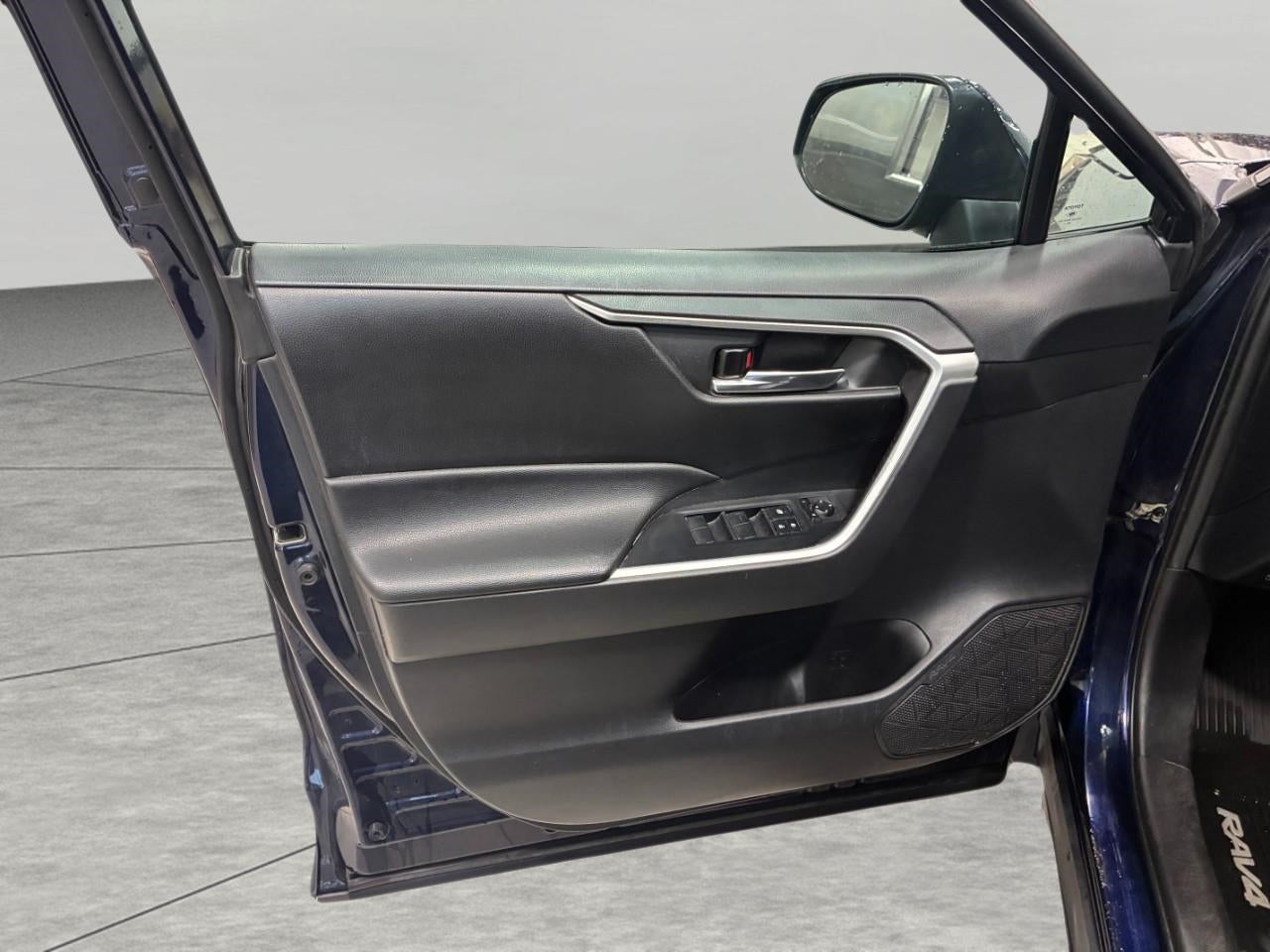 2020 Toyota RAV4 Hybrid XLE AWD