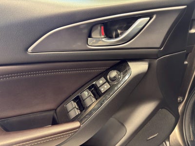 2018 Mazda Mazda3 5-Door Grand Touring Auto