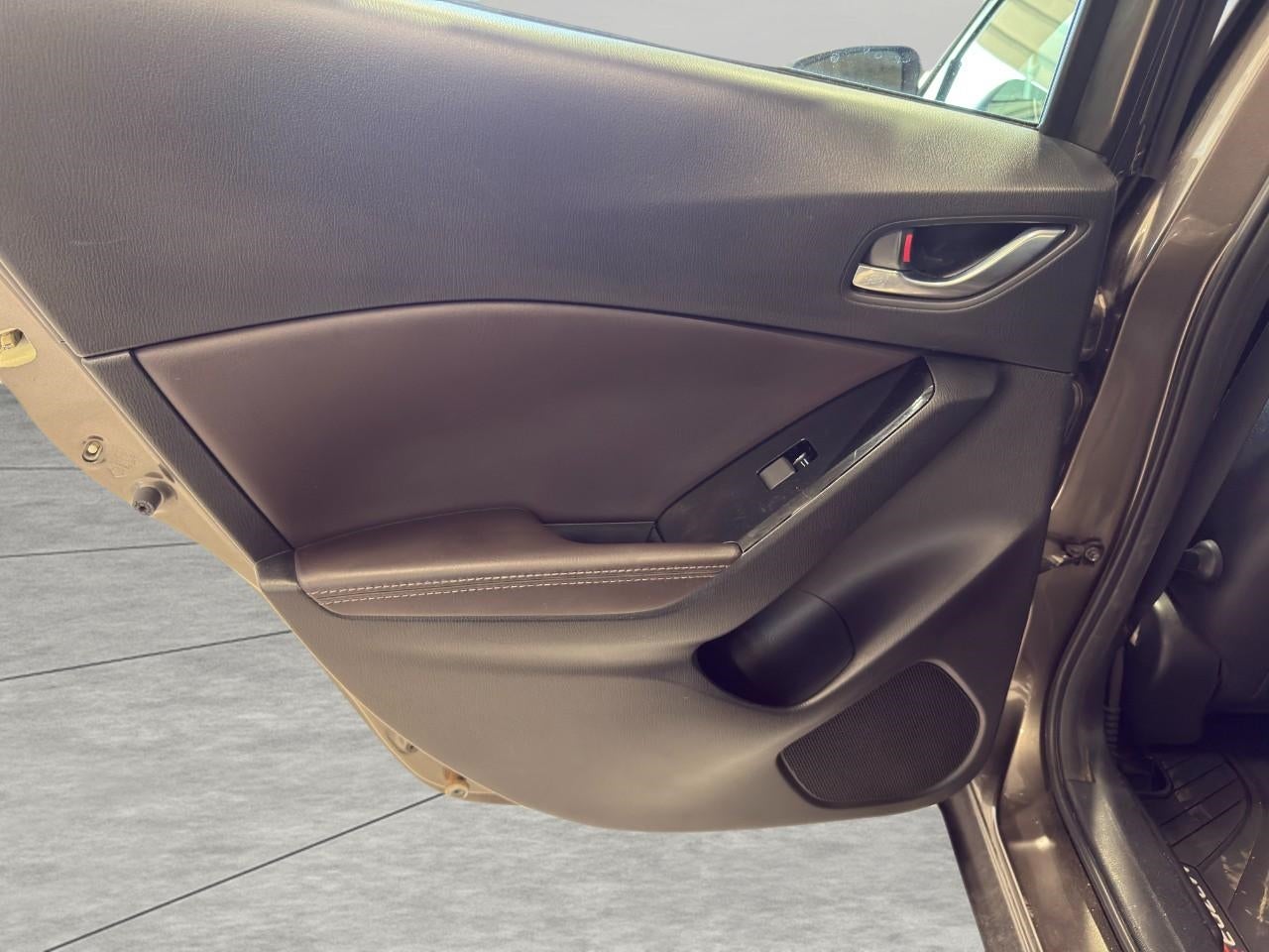 2018 Mazda Mazda3 5-Door Grand Touring Auto