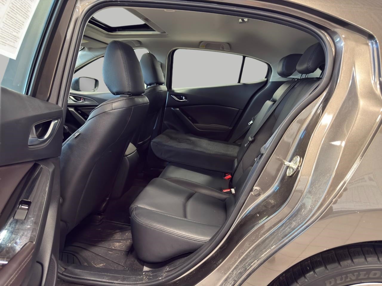 2018 Mazda Mazda3 5-Door Grand Touring Auto