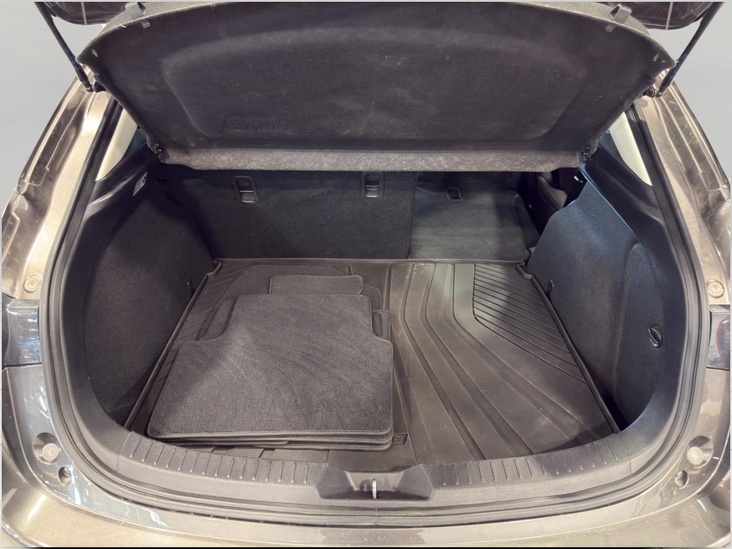 2018 Mazda Mazda3 5-Door Grand Touring Auto