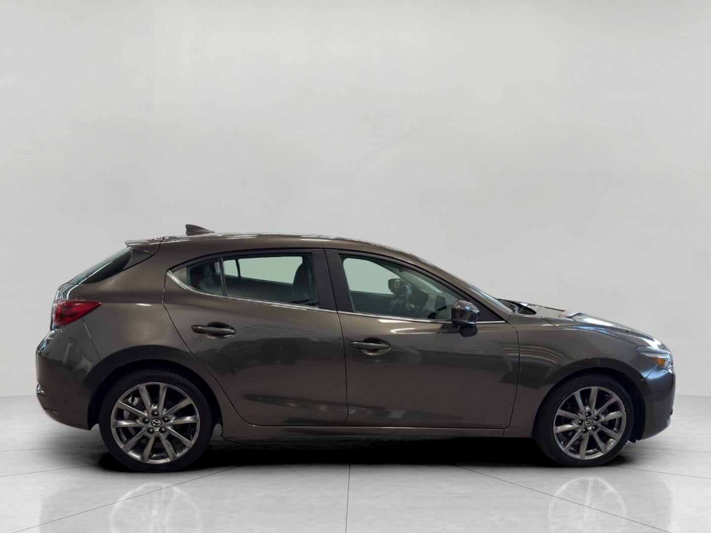 2018 Mazda Mazda3 5-Door Grand Touring Auto