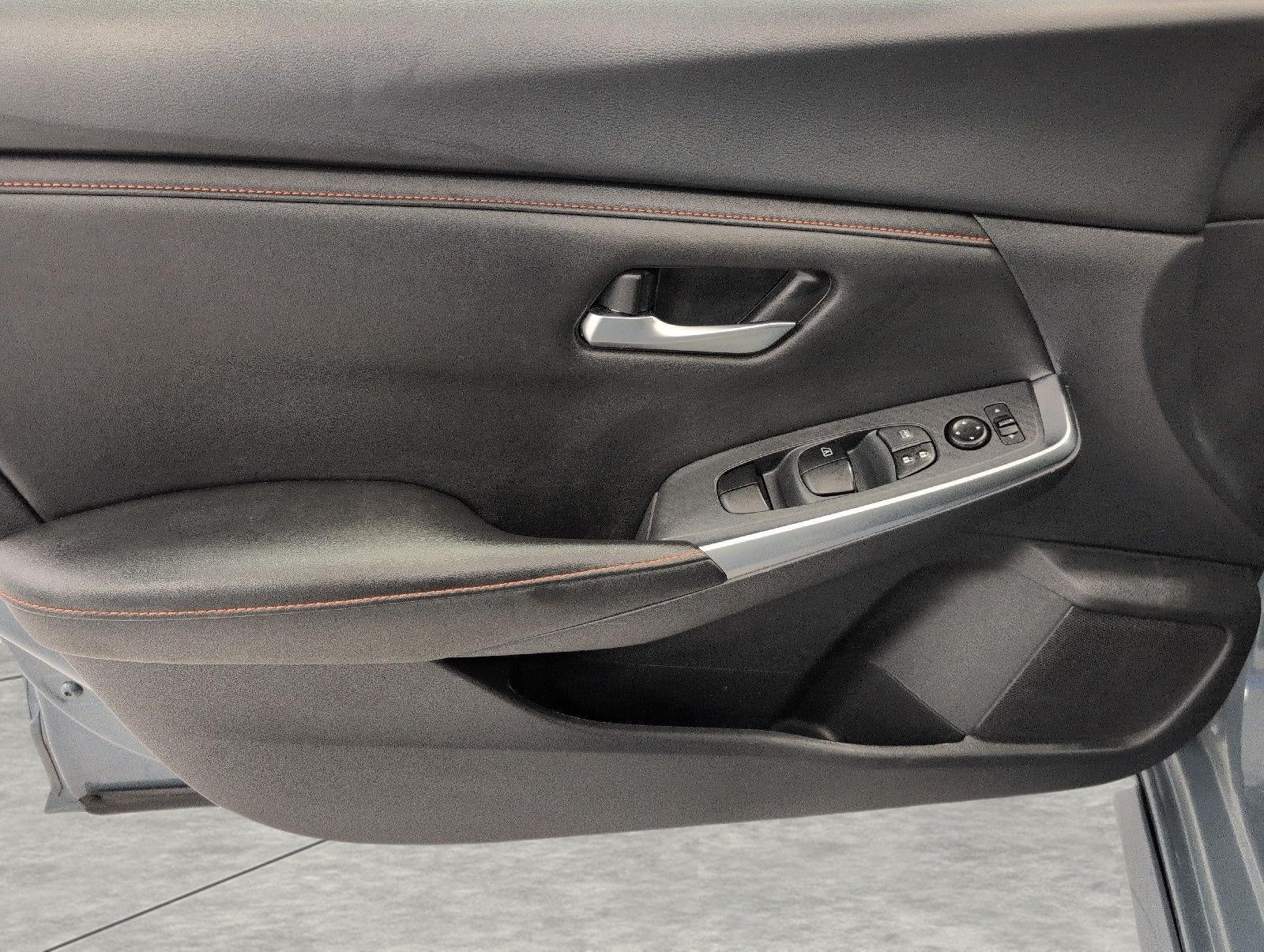 2025 Nissan Sentra SR CVT