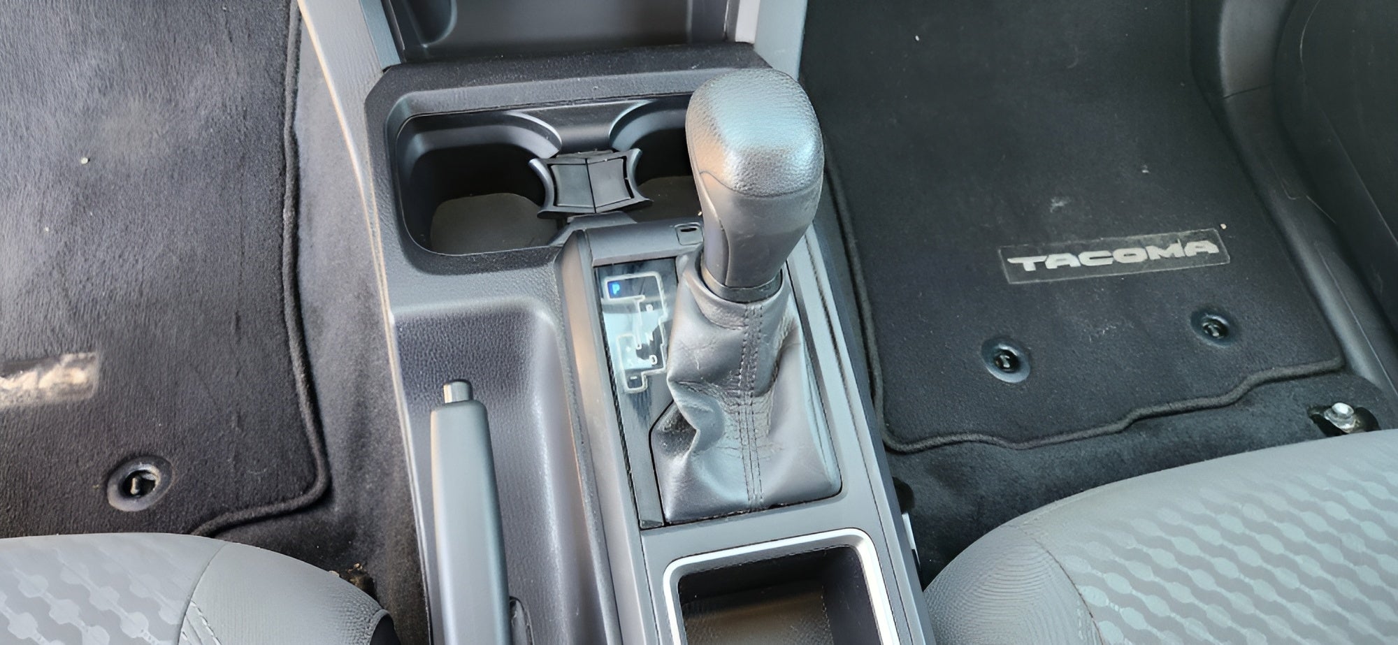 2022 Toyota Tacoma 2WD SR5 Access Cab 6' Bed I4 AT