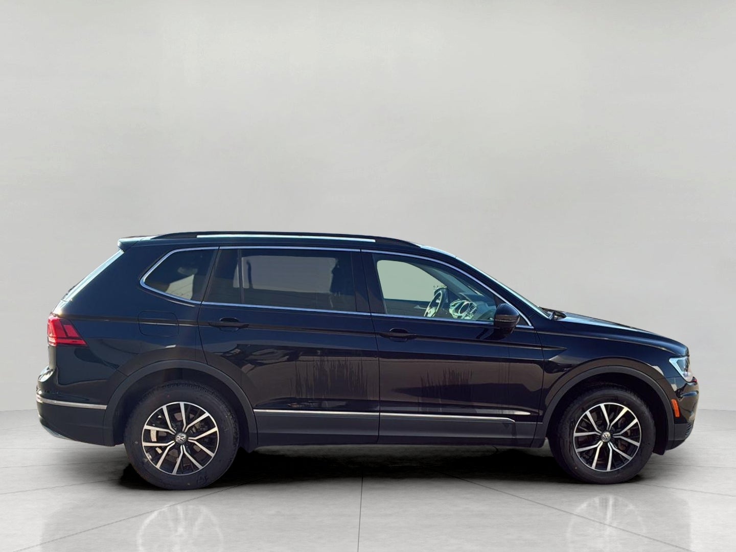 2021 Volkswagen Tiguan 2.0T SE R-Line Black 4MOTION