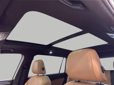 2022 Volkswagen Tiguan 2.0T SE R-Line Black 4MOTION