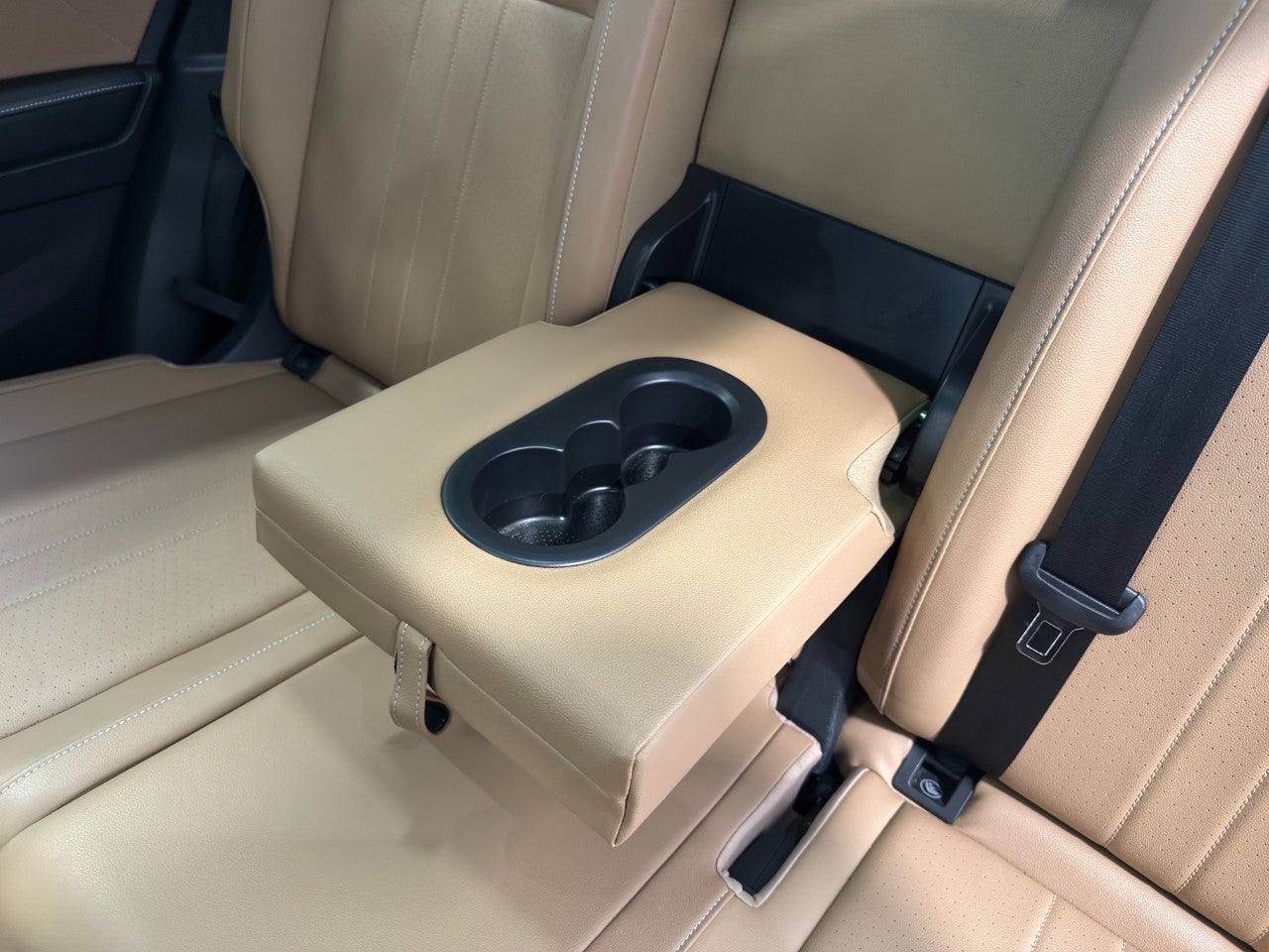 2022 Volkswagen Tiguan 2.0T SE R-Line Black 4MOTION