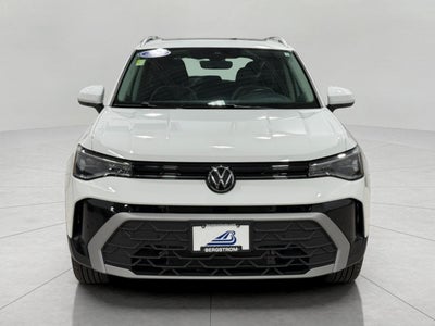 2025 Volkswagen Taos SE 4MOTION