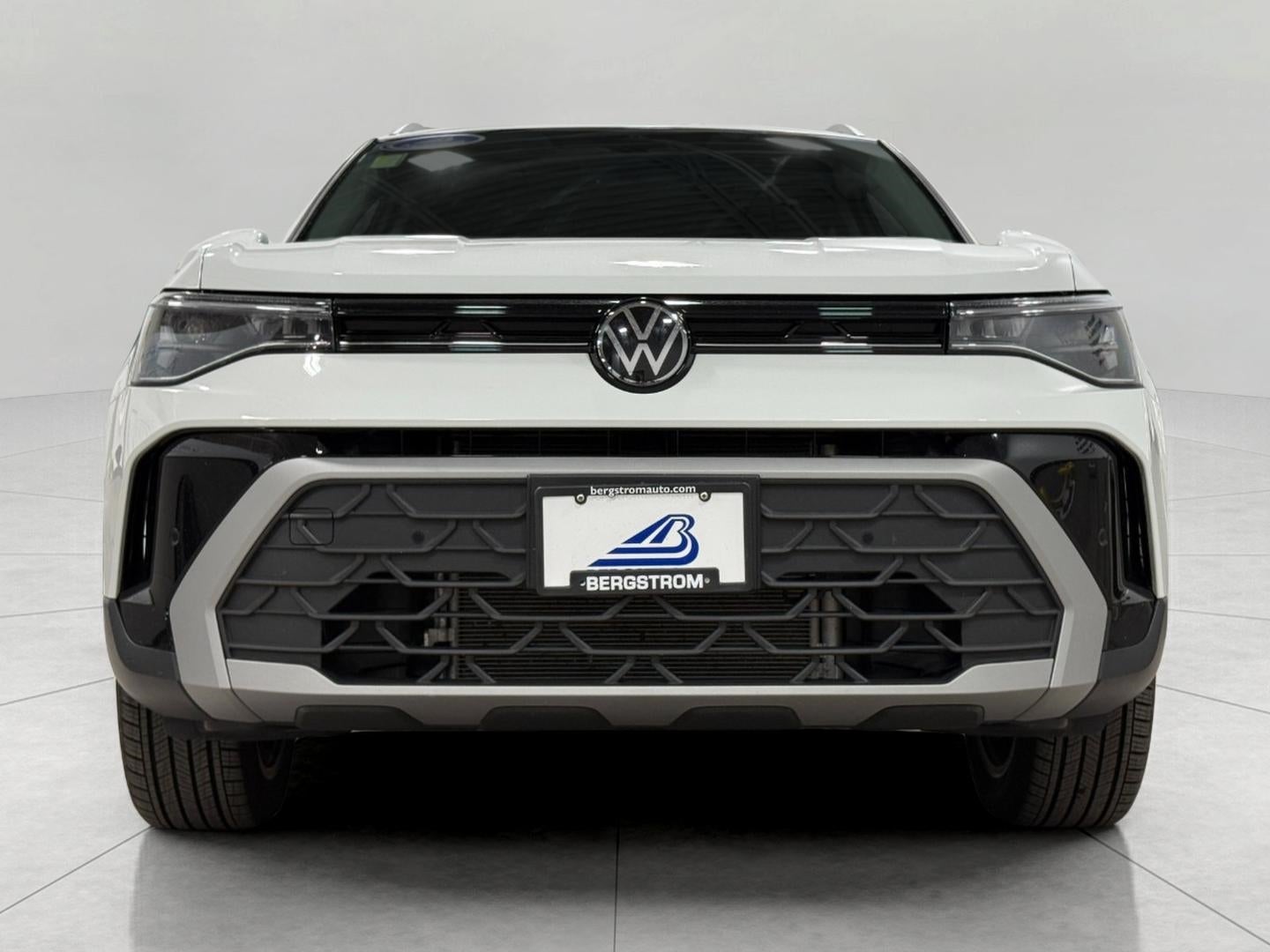 2025 Volkswagen Taos SE 4MOTION