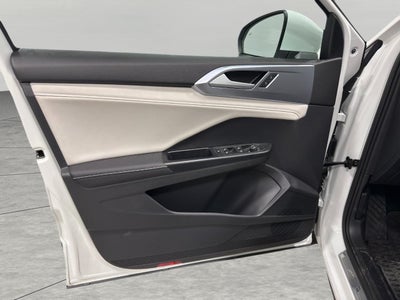 2025 Volkswagen Taos SE 4MOTION