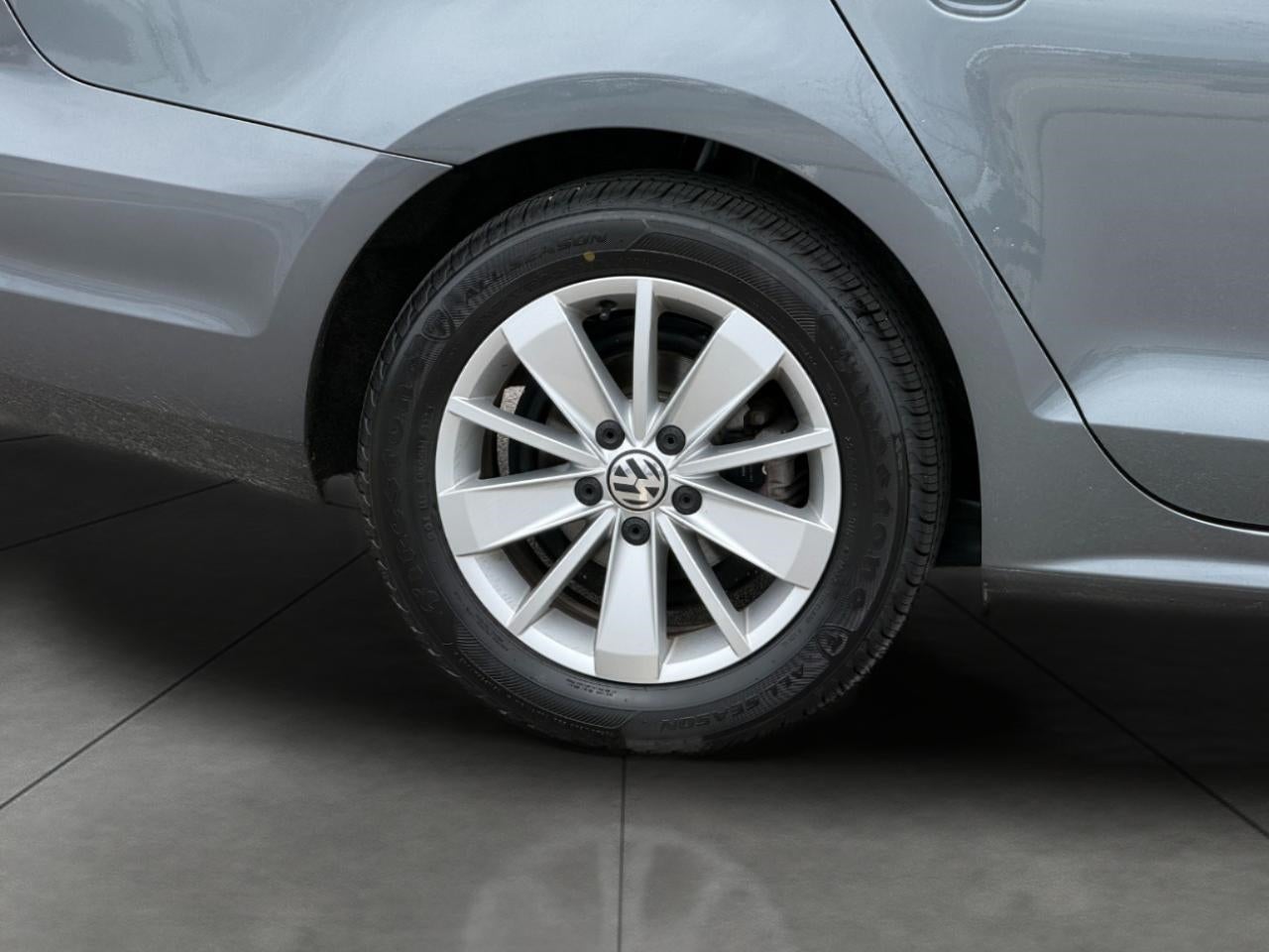 2016 Volkswagen Jetta 4dr Auto 1.4T SE