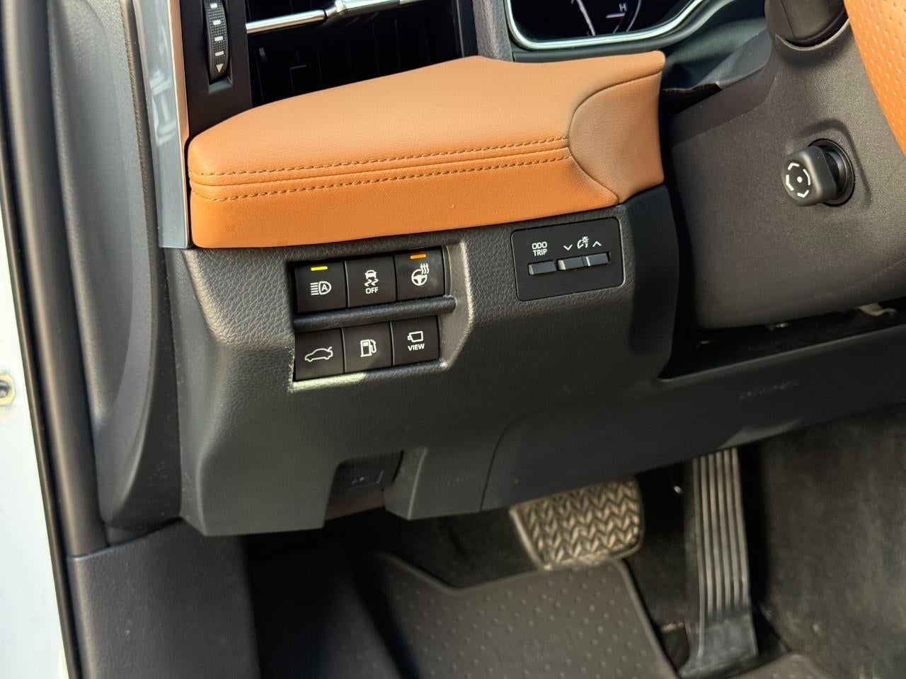 2019 Toyota AVALON SEDAN