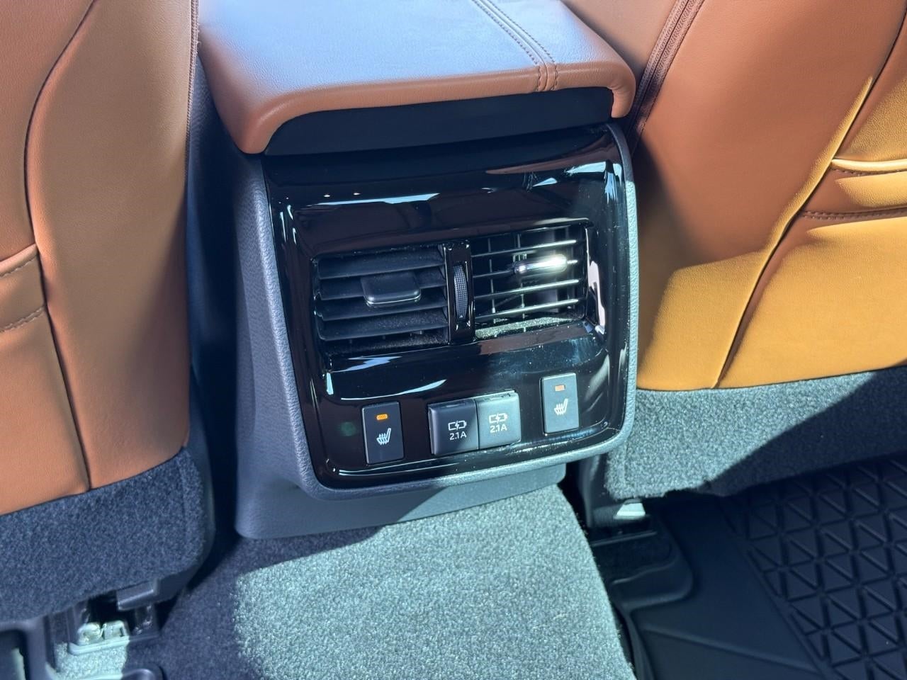 2019 Toyota AVALON SEDAN
