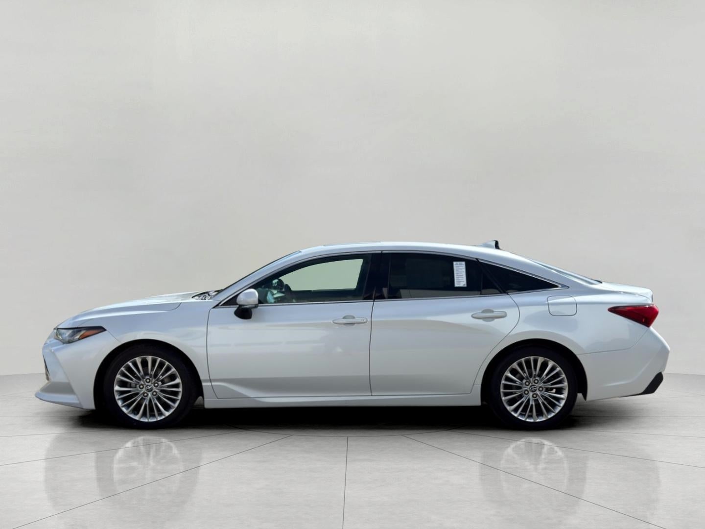 2019 Toyota AVALON SEDAN