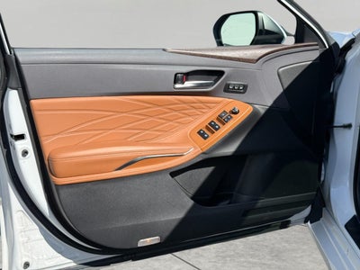 2019 Toyota AVALON SEDAN