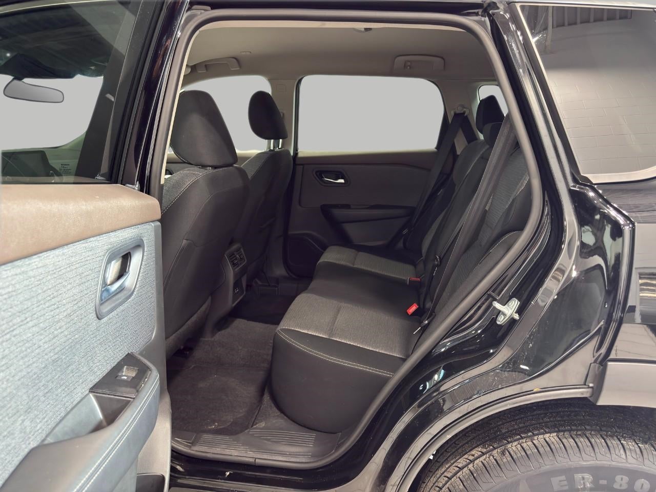 2023 Nissan Rogue AWD SV