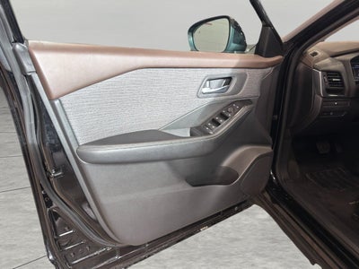 2023 Nissan Rogue AWD SV